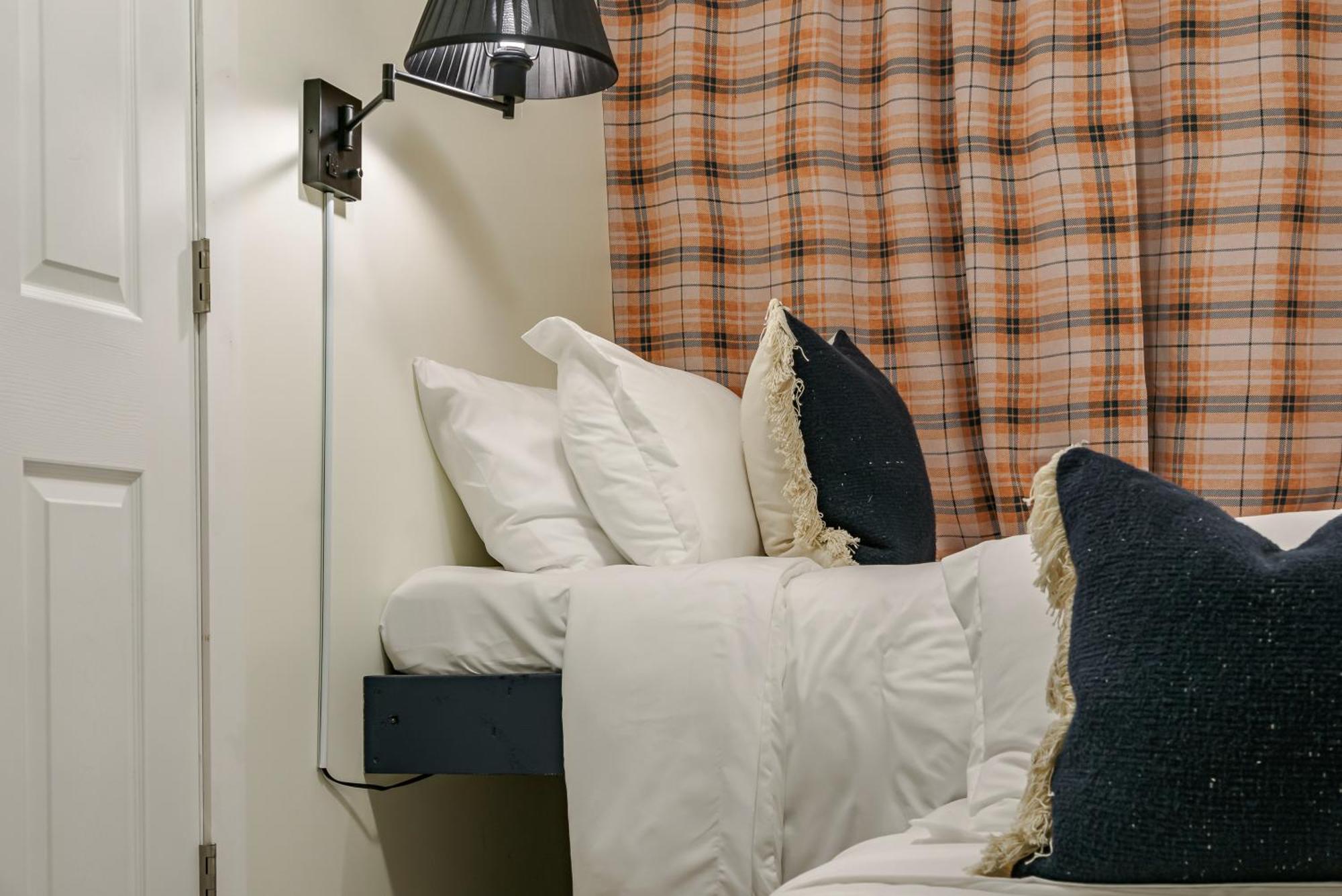 12-Mins Walk To Nd - Bbq I Old Money Sports Glam - Pet Friendly! Villa Саут Бенд Екстериор снимка
